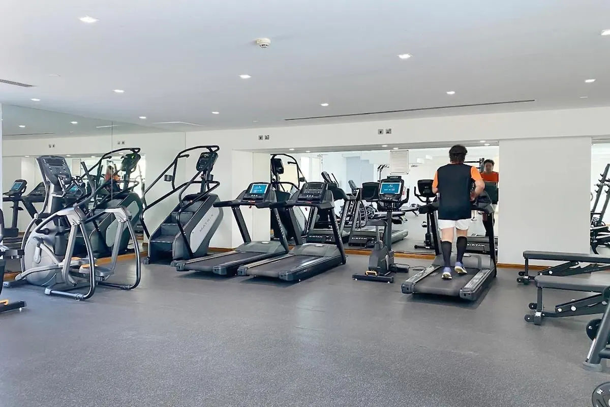 Stylish 3-Bedroom Apartment In Palm Jumeirah Dubai 0*,