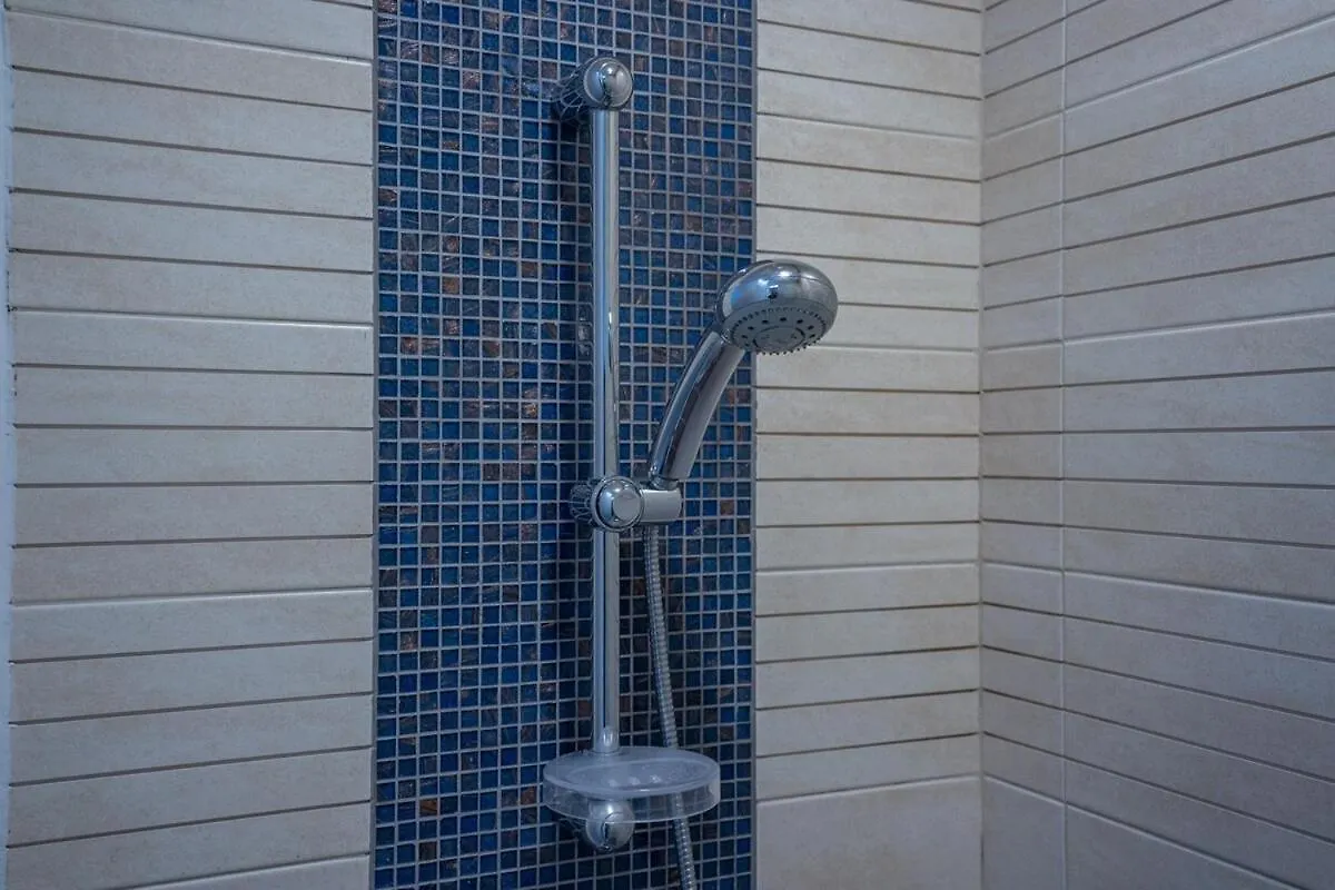 Stylish 3-Bedroom Apartment In Palm Jumeirah Dubai Holiday home