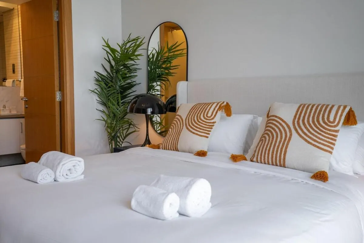 Stylish 3-Bedroom Apartment In Palm Jumeirah Dubai