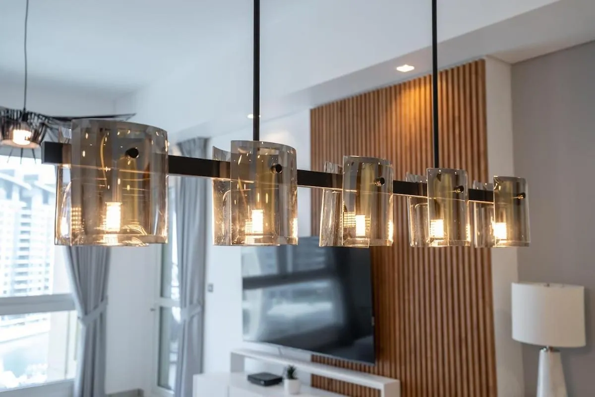 Stylish 3-Bedroom Apartment In Palm Jumeirah Dubai 0*,  United Arab Emirates